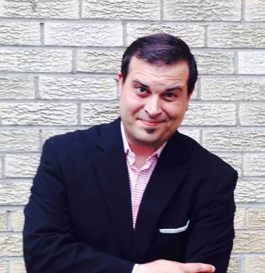 a headshot photo of author David Murphy