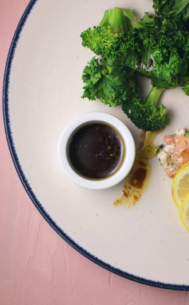 instant pot salmon (pressure cooker salmon) with quick vinaigrette