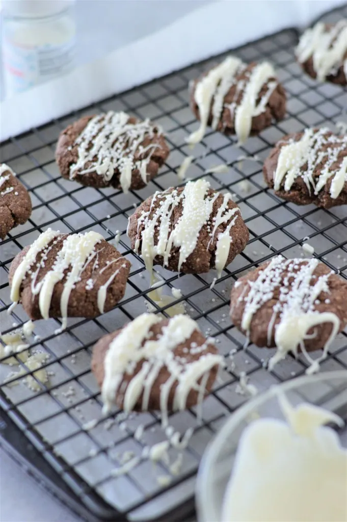 gluten free chocolate cookies on a wire rack