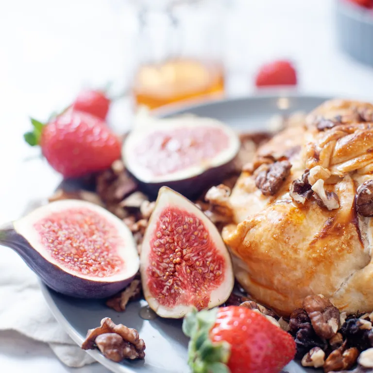 Baked Brie in Puff Pastry