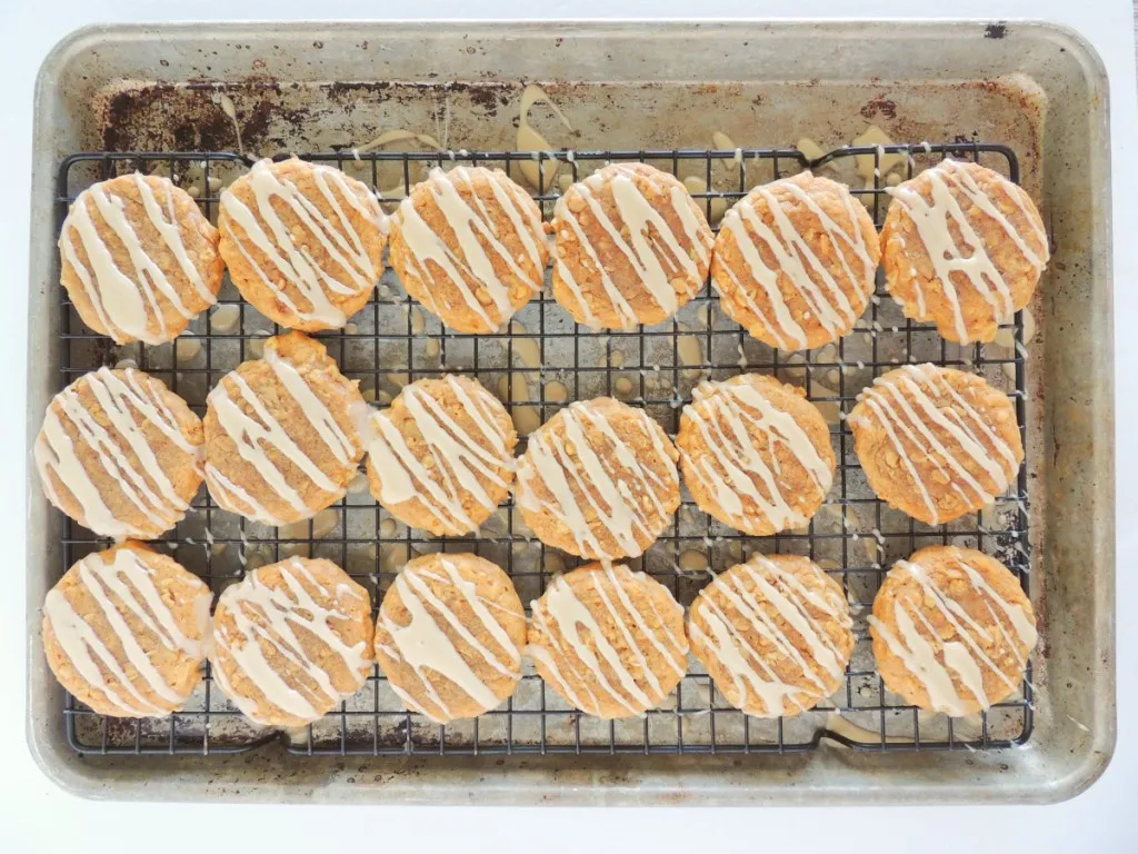 Pumpkin oatmeal cookies on a wire rack.