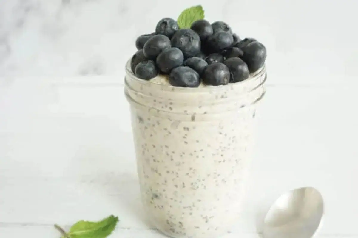 Blueberry overnight oats.