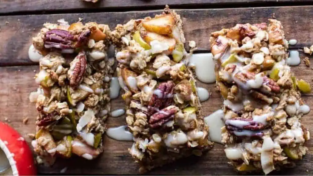 Brown Butter Caramelized Apple Crisp Bars w_ Pecan Streusel + Mascarpone Maple Glaze