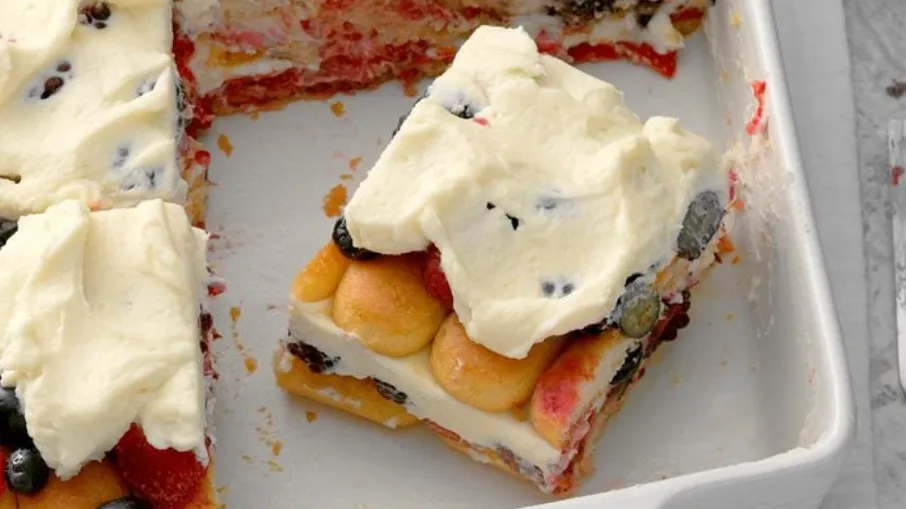 Mixed Berry Tiramisu