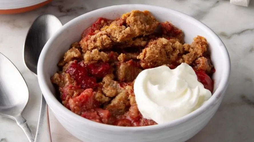 Strawberry Rhubarb Dump Cake