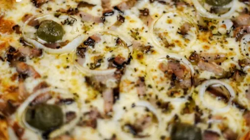 Clam Pizza