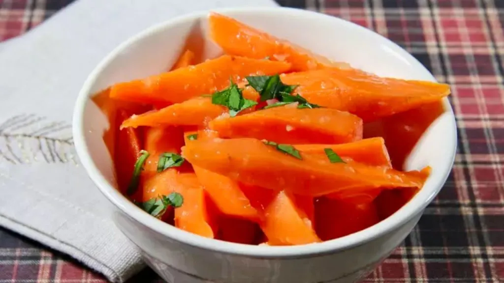 Honey-Ginger Carrot Dish