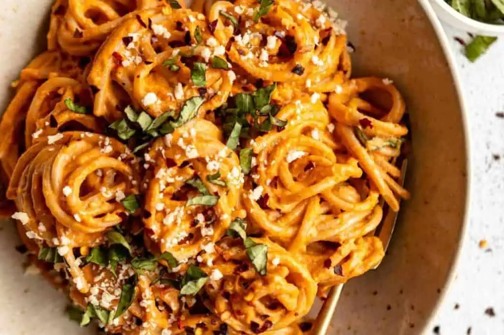Roasted Red Pepper Pasta