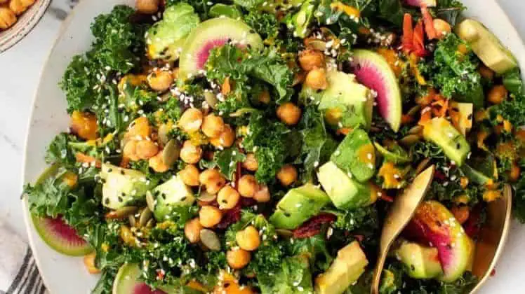 Crispy Kale & Radish Mix