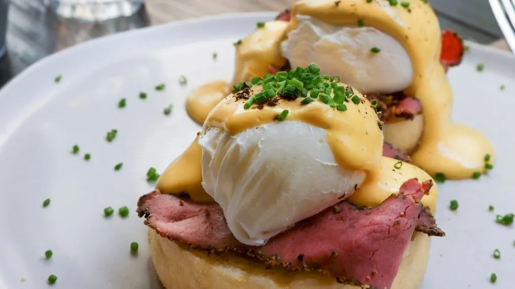 Eggs Benedict
