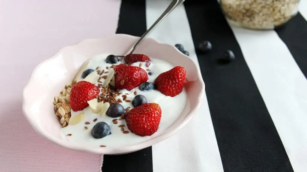Berry Blast Breakfast Bowl