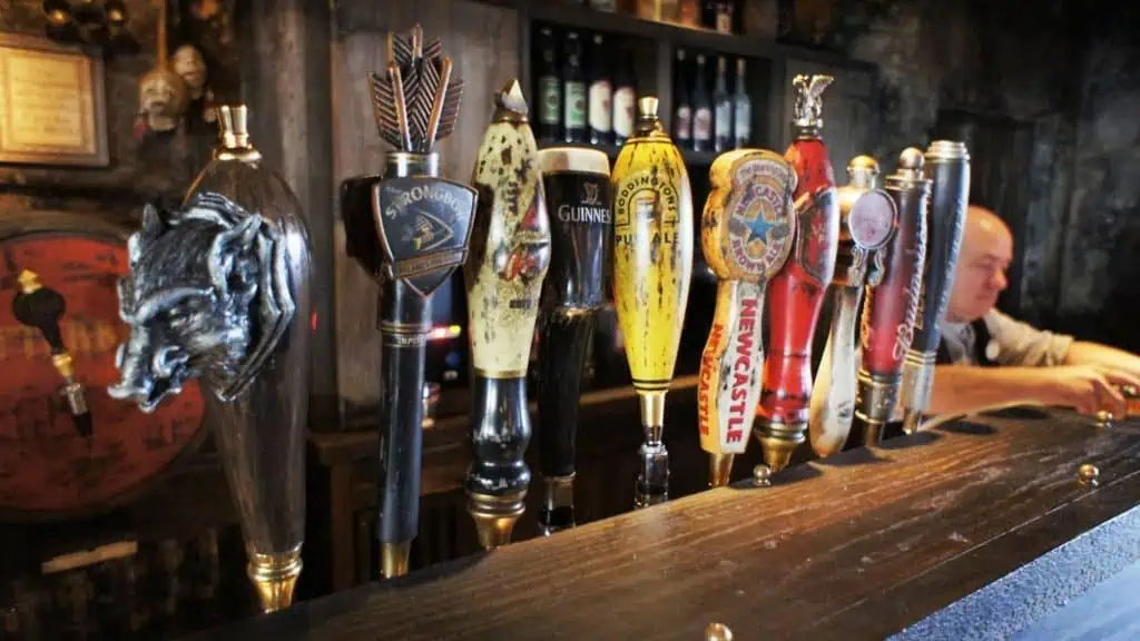 Hogโs Head Pubโs Signature Ale