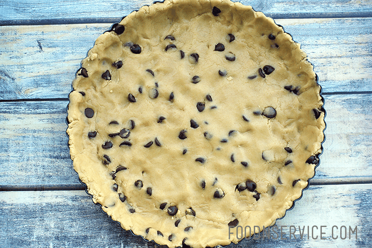 chocolate chip cookie crust 7