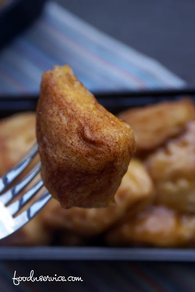 This instant pot monkey bread recipe turned out fabulous! You need to make it today!