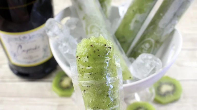 Kiwi Prosecco Popsicles