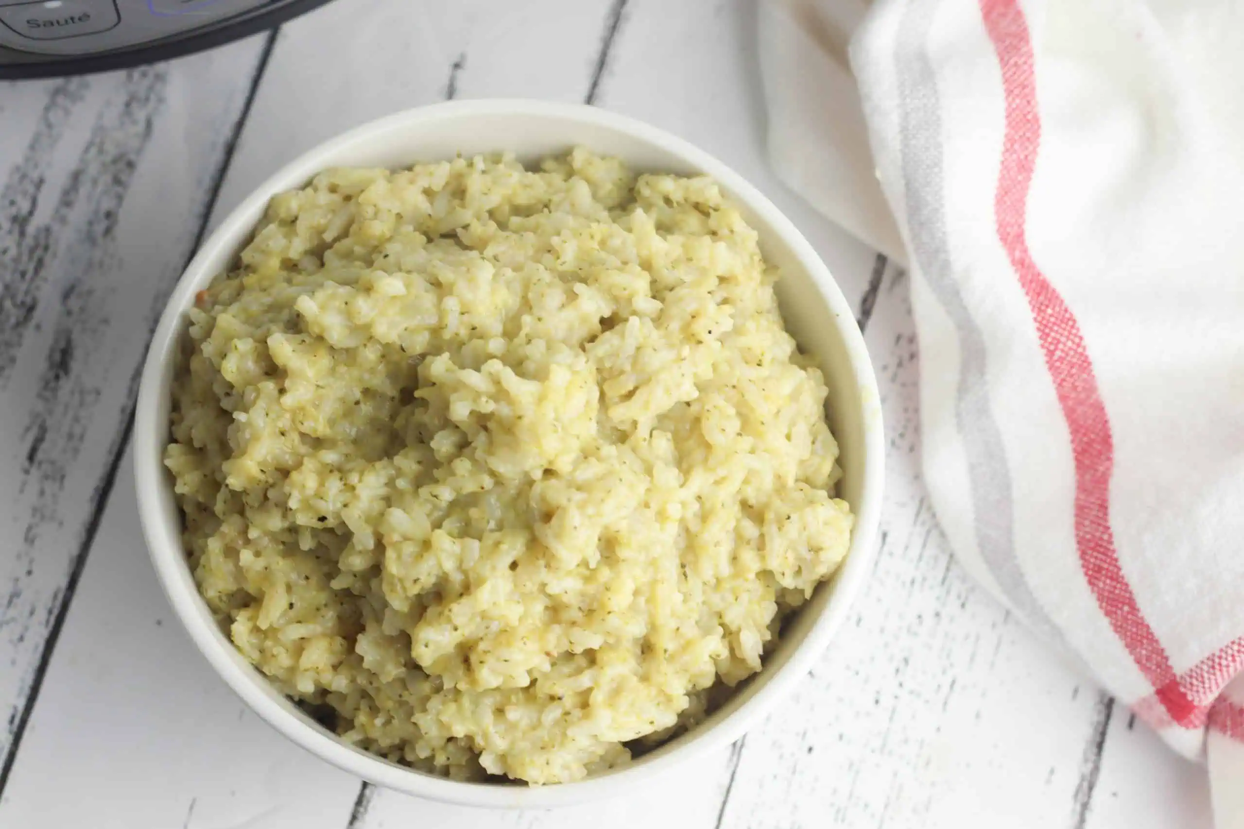 instant pot cheesy broccoli rice
