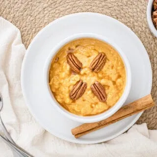 There's no better way to start the morning off then with a bowl of this delicious Instant Pot pumpkin oatmeal!
