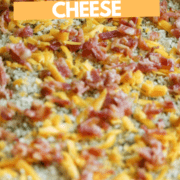 pumpkin mac and cheese topped with crispy bacon pieces