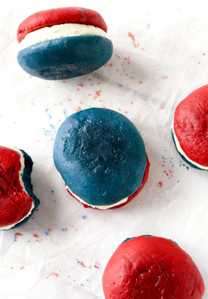 patriotic whoopie pies with multiple pies