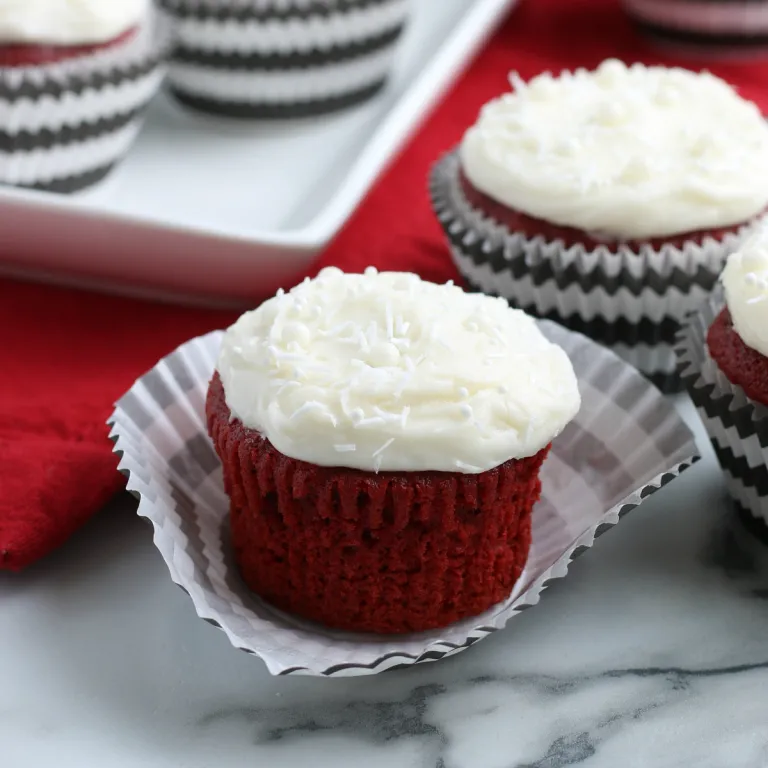 Easy Red Velvet Cupcakes Recipe