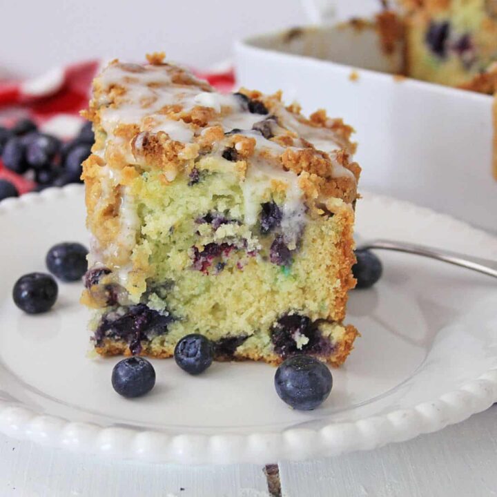 Blueberry Cinnamon Roll Cake Recipe | Buns In My Oven