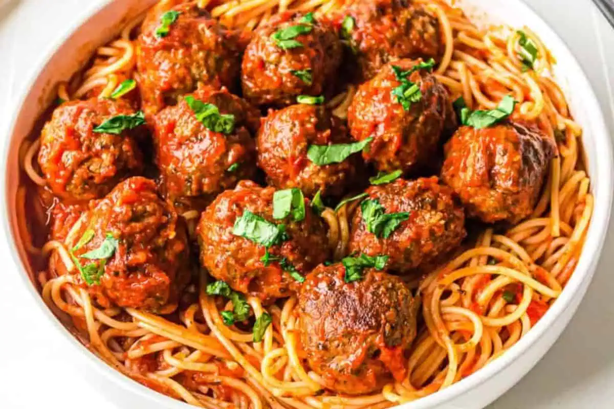 A plate of meatballs.