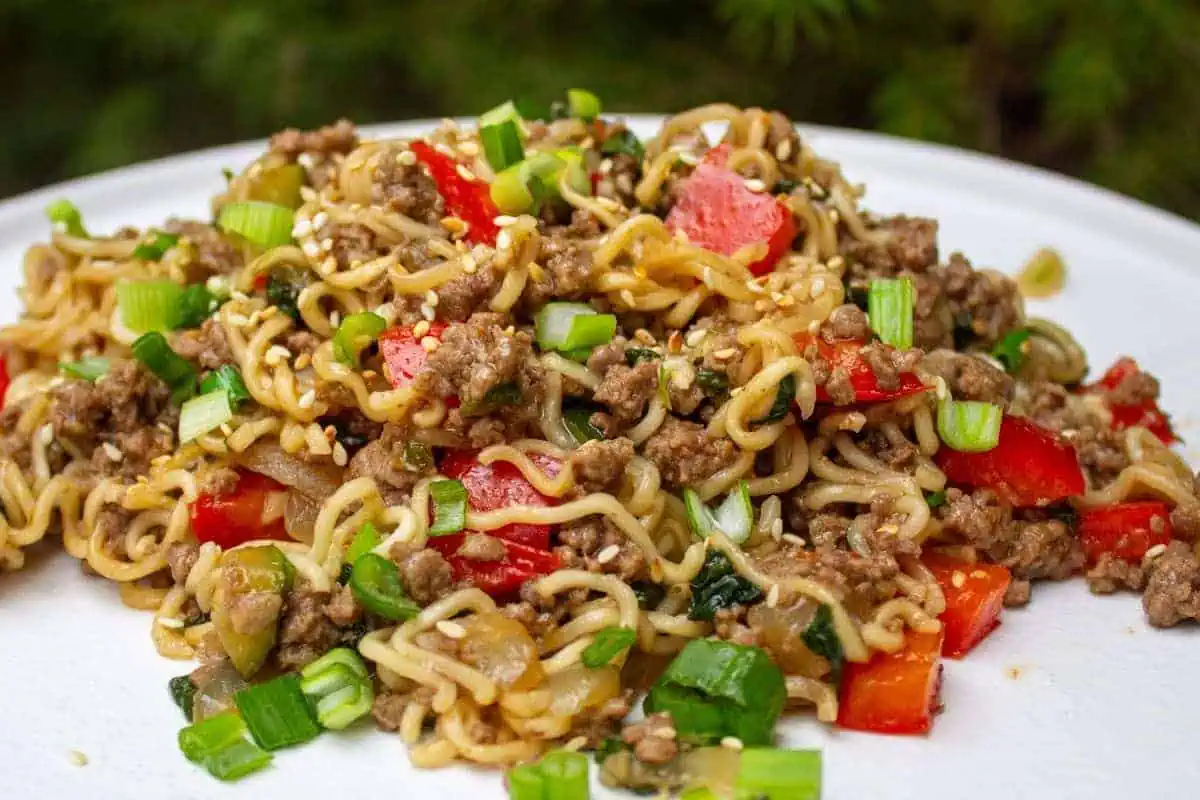 Beef ramen on a plate.