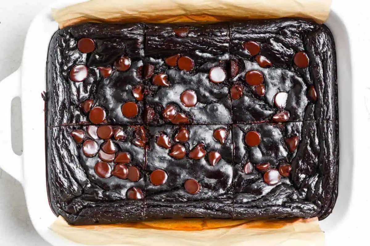 A pan of brownies.