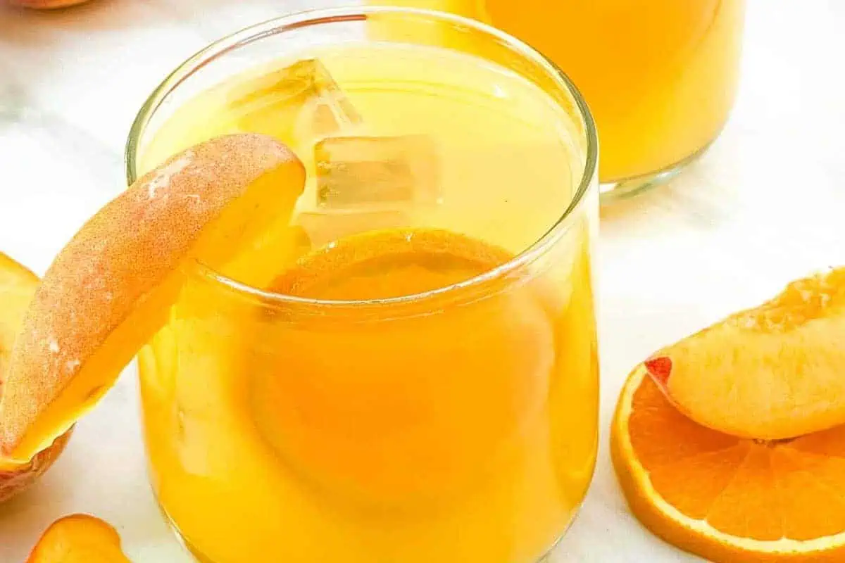 A fuzzy navel cocktail.