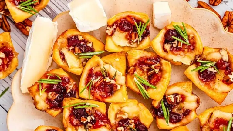29 Thanksgiving Appetizers to Keep Everyone Happy Till the Turkey Arrives