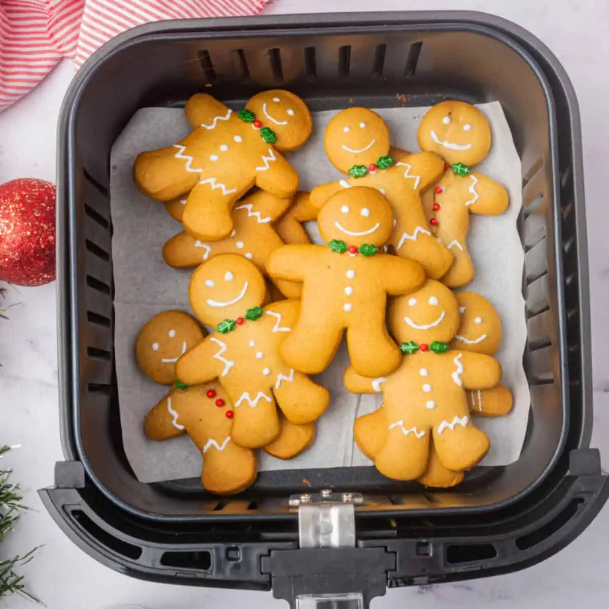 Air Fryer Gingerbread Cookies
