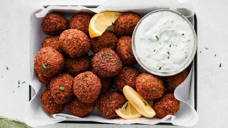 19 Middle Eastern Street Foods That Bring the Spice and the Flavor