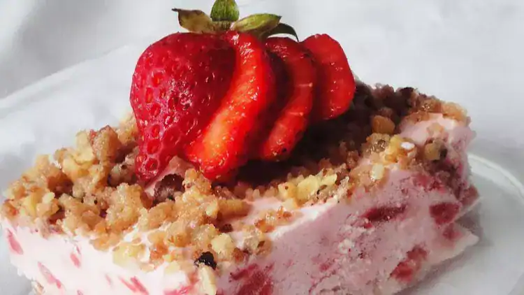Frosty Strawberry Squares