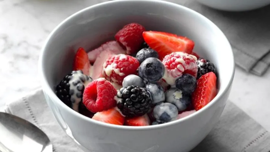 Berries with Vanilla Custard