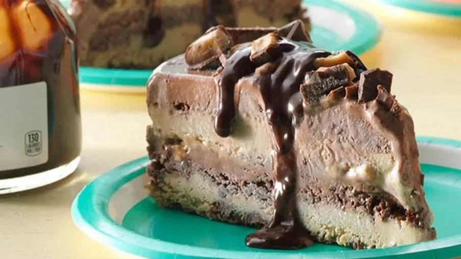 Macaroon Ice Cream Torte