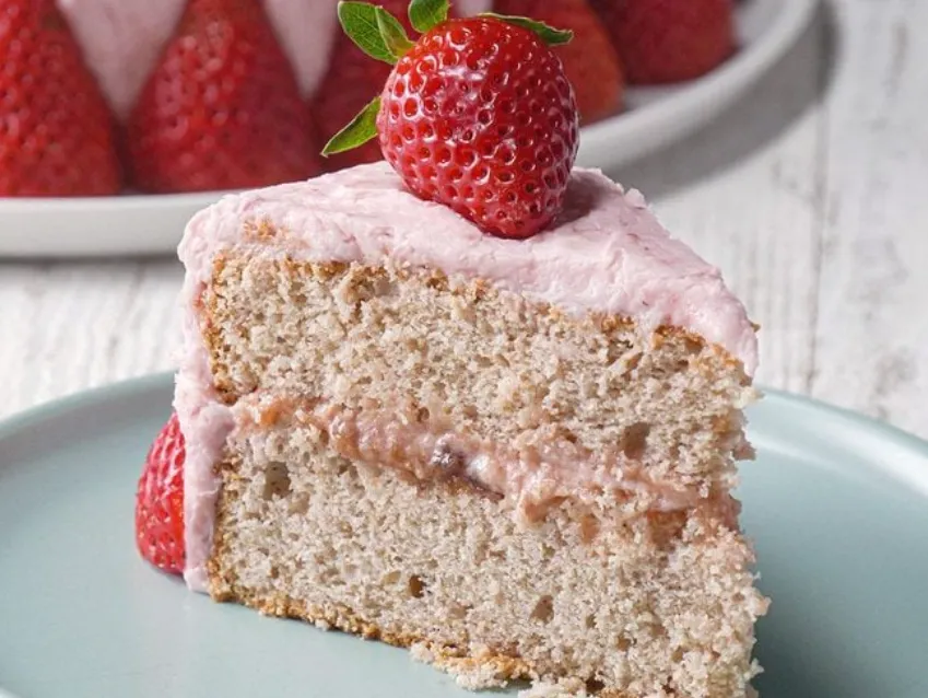 Strawberry Cake