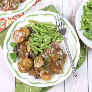 Instant Pot Cube Steak with Onion Gravy (Tender and Easy)