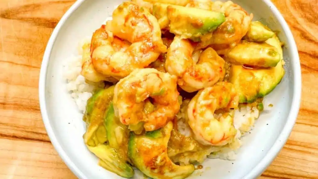 Spicy Shrimp and Avocado Stir-Fry