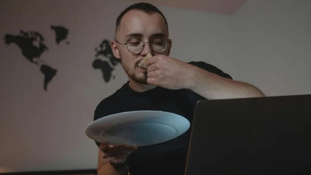 Late-Night Snacking