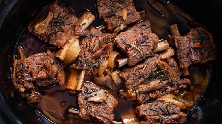 Busy Week Ahead? These 24 Healthy Crockpot Recipes Have Your Back