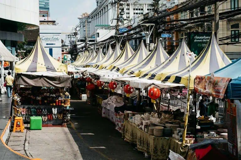 10 Iconic Street Foods Travelers Say Are Always Worth the Jet Lag
