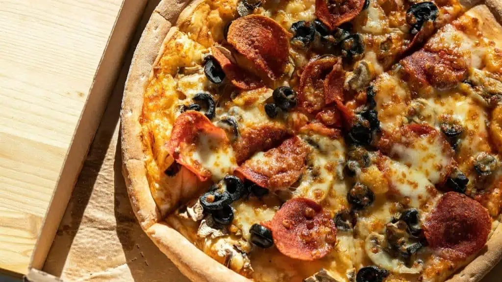 Cheese Dreams: Pizza’s 90s Glory