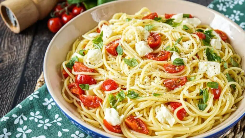 Summer Simplicity: Caprese Spaghetti