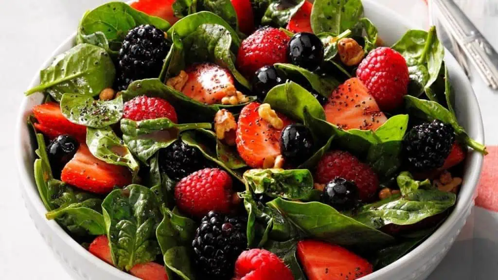 Summer Brightness: Berry Spinach Salad