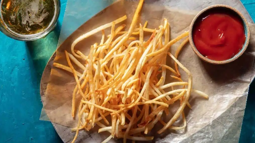 Shoestring fries