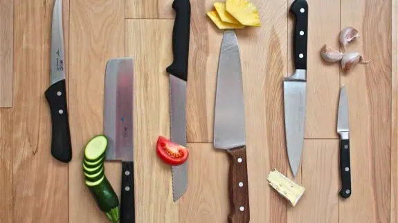 Forgoing the Right Knife