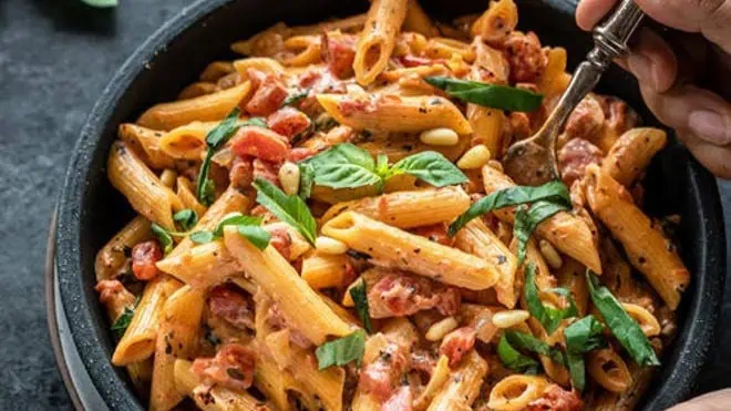 Creamy Tomato Basil Pasta